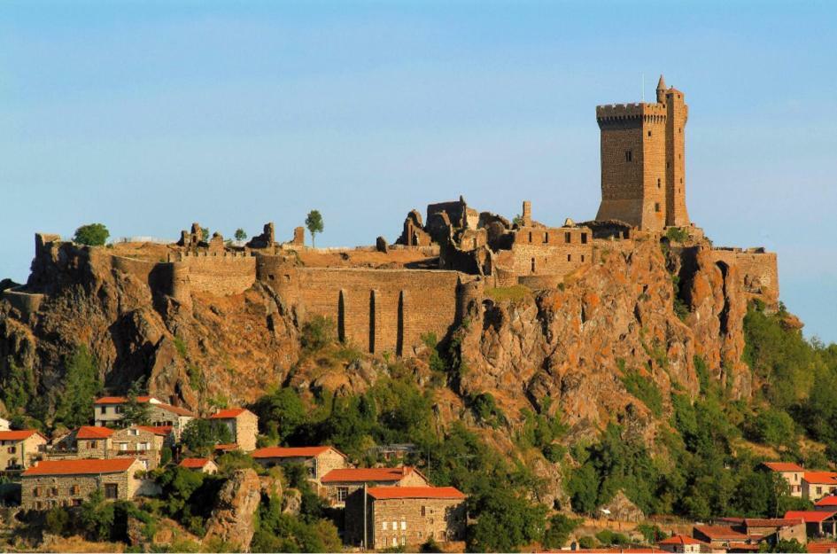 شقة Le Puy-en-Velay  في T 2 Cosy Dans Le Centre Historique المظهر الخارجي الصورة